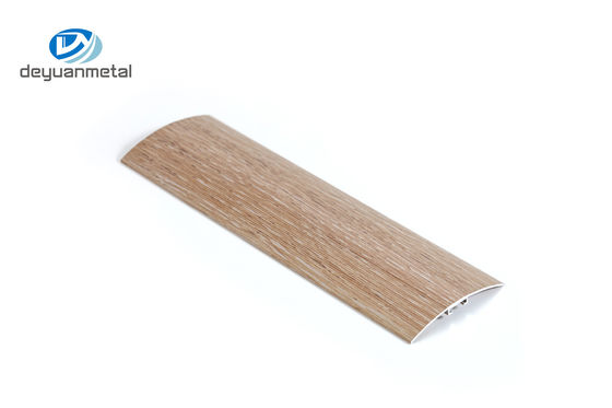 Die 6463 legen Aluminiumfußbodenprofil-Schwellen-Streifen-Übergangs-Ordnungs-Laminat Oberflächen-Behandlungs-Holz-Korn mit Teppich aus
